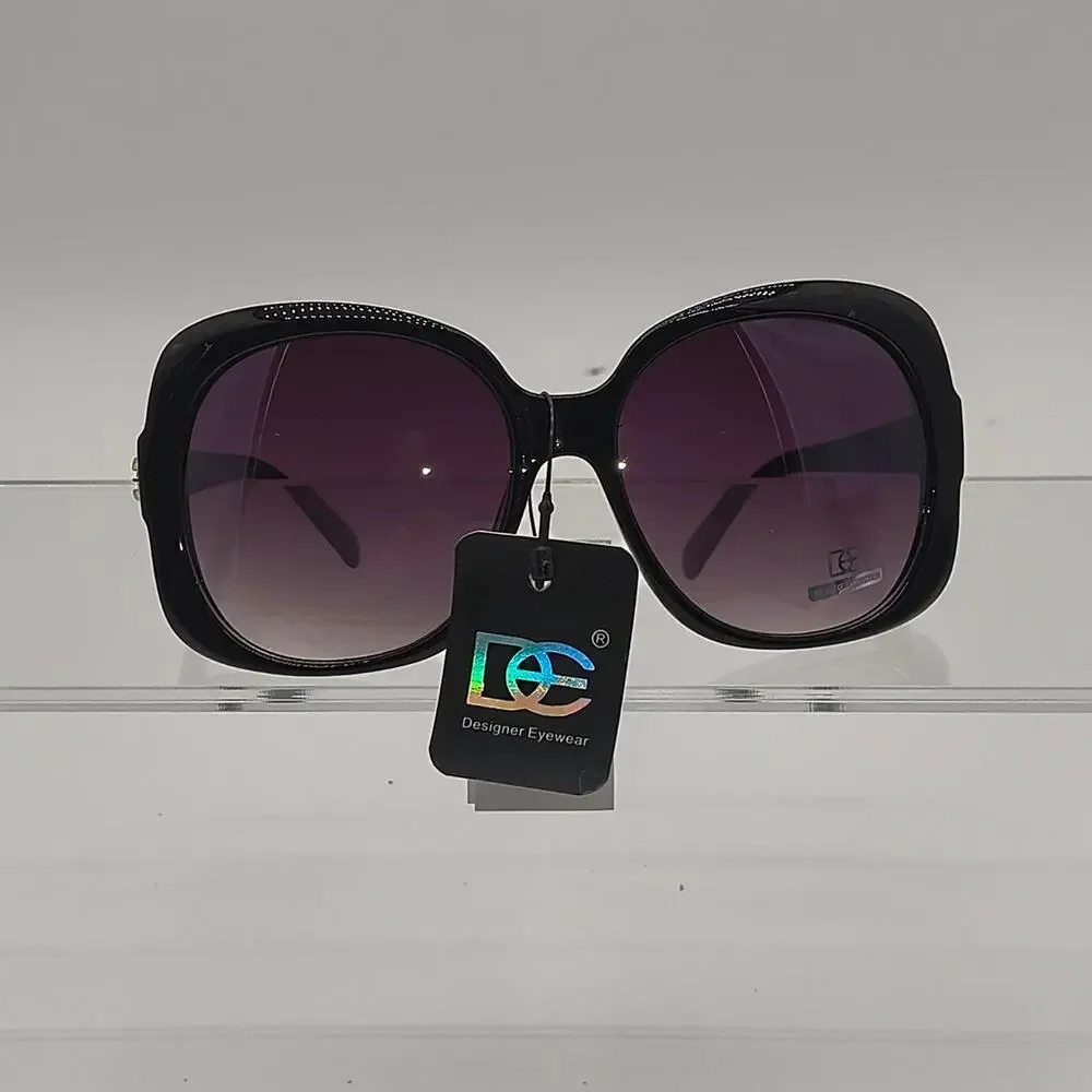 Black sunglasses with purple gradient